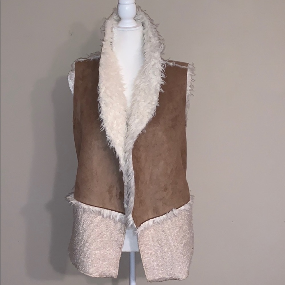 BKE Teddy Bear Flyaway Vest - Picture 2 of 9